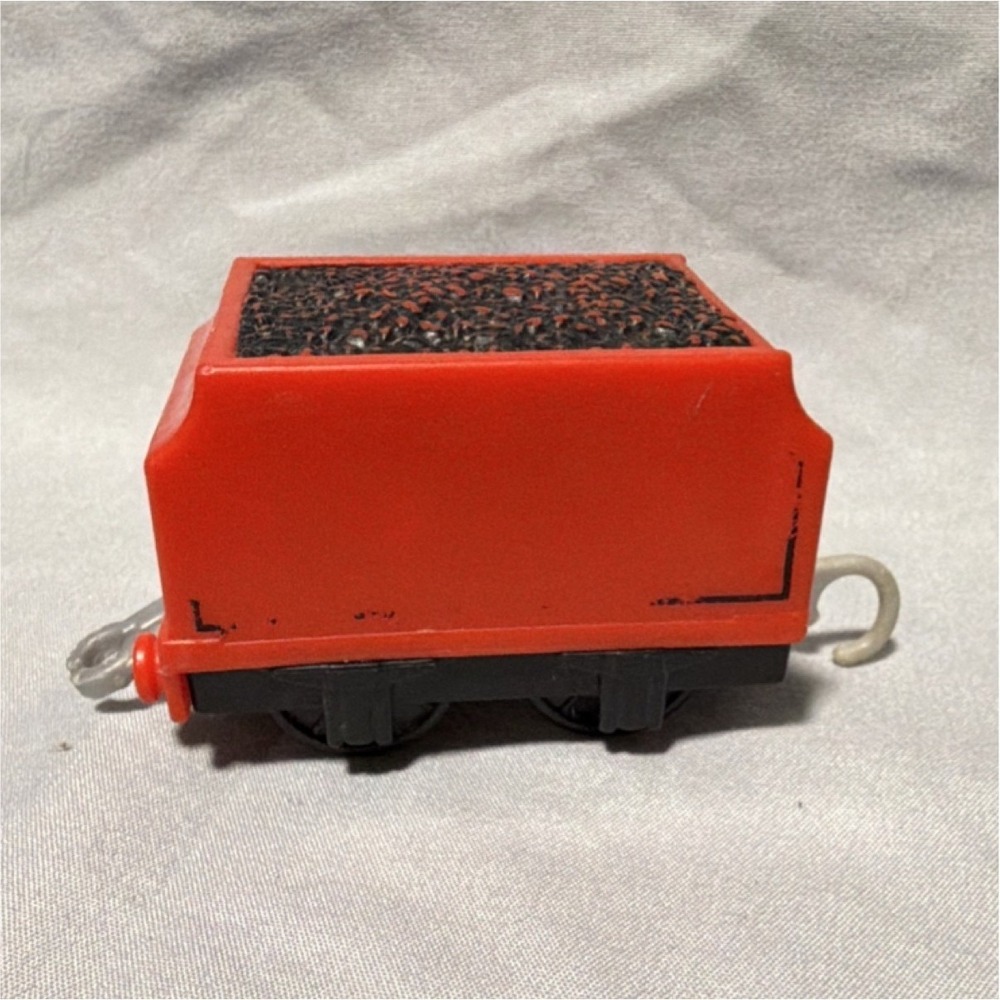 Mattel Thomas & Friends Red Tender HO Gauge Plastic 2013 Model Railroad Part